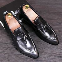 Brand Male Formal Flats Fashion Oxfords Brogue Shoes Mens Pointed Toe Dress Wedding Shoes Famous Tassel Footwear LE-12