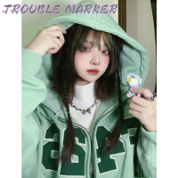 TroubleMaker เสื้อฮู้ด เสื้อแขนยาวอบอุ่น หลวมและสบาย ๆ สไตล์ขี้เกียจย้อนยุคอเมริกัน 2023NEW WWY2390WEP 37Z230913