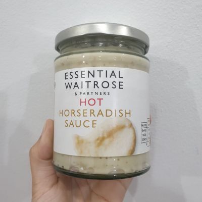 พร้อมส่ง !! Essential Waitrose Hot Horseradish Sauce 285 g. ซอสสำหรับเนื้อสัตว์ ตราเวทโทรส เอสเซนเซียล