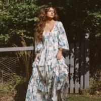 Boho หรูหราสีฟ้าพิมพ์รีสอร์ทวินเทจ Maxi D Ress แต่งงานหลวมสบายๆฮิปปี้บีชแขนยาวยืดหน้าอกเดรส Vestidos