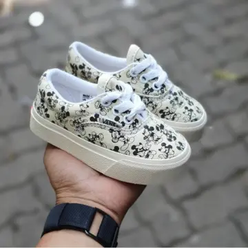 Vans baby 2025 shoes malaysia