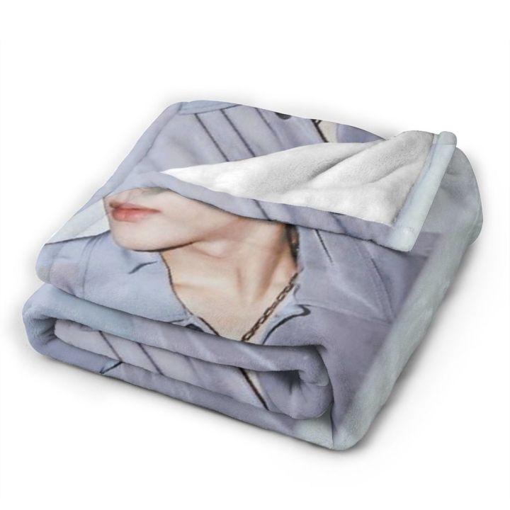 มีสินค้า-jackson-wang-ผ้าแฟลนเนลเนื้อนุ่มพิเศษ-เหมาะสำหรับผ้าห่มบนเตียงและโซฟา