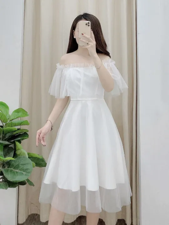 Chìm đắm với vẻ đẹp sang chảnh của 6 mẫu váy trắng hot nhất hè này