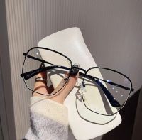 New Metal Oversized Frame Glasses Mens and Womens Fashionable Glasses Can Be Paired with Myopia Lenses