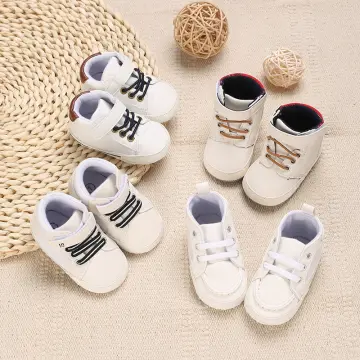 Infant white sale walking shoes