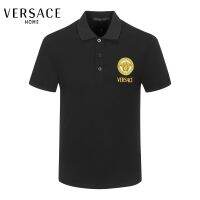 [มาใหม่ล่าสุด] 2023 High-End Versaces แขนสั้นผู้ชายเสื้อโปโล100% ผ้าฝ้ายสบายระบายอากาศเหงื่อ-ดูดซับเสื้อยืดลาเพล