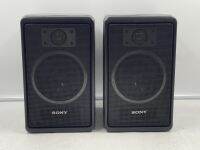 AG34 ลำโพง 1 คู่ มือสองญี่ปุ่น (401-402) SONY SS-V95AV 50-100W 8 โอห์ม Woofer 3.5 นิ้ว Size ตู้ 15x16.5x24CM มีตะแกรงหน้า รอยตามรูป