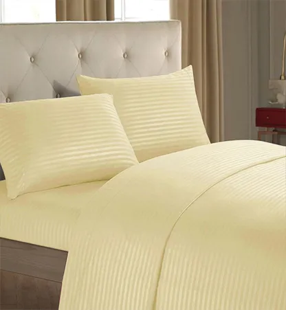 Hotel Quality Garterized Bedsheet, Off White King Size Duvet Cover