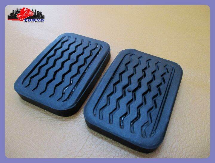 nissan-datsun-520-521-610-620-720-pick-up-ute-251202528-year-1969-1985-brake-pedal-amp-clutch-pedal-rubber-set-ยางแป้นเบรก-แป้นคลัทช์