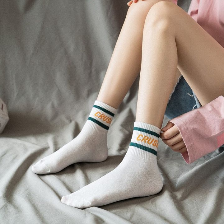 fashion-korean-academic-style-women-cotton-socks-medium-tube-crush-white-black-sport-socks-for-female