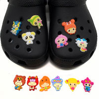 Jibbitz น่ารัก1ชิ้นรองเท้าเครื่องราง DIY Crocs 12ชุดกลุ่มดาวอุปกรณ์เสริมพีวีซีตกแต่งรองเท้าแตะหัวเข็มขัดสวนสำหรับเด็กเล็กเด็กผู้หญิงผู้หญิงของขวัญงานเลี้ยงวันเกิด