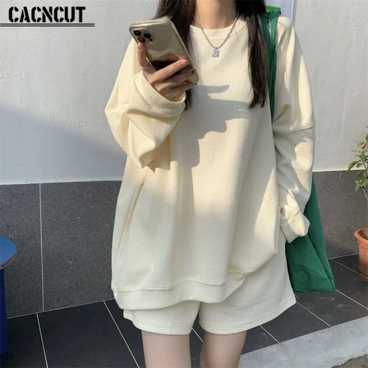 cacncut-เสื้อมีฮู้ดแขนสไตล์เกาหลียาว2ชิ้น-ชุดกางเกงขาสั้นเอวยางยืด
