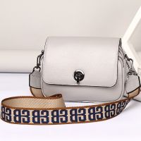 【YF】 Fashion Fashionable Small Square Bag 2021 New Pouch Leather One-Shoulder Crossbody Wide Shoulder Strap Women s Bags