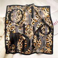 ♦  70cm Square Scarves Fashion Leopard Print Satin Silk Scarf for Women Design Neckerchief Hand Bag Wrist Wraps Lady Shawl Foulard