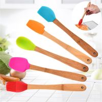 CHUBB Mixing Bakeware Wooden Handle Heat Resistant Silicone Kicthen Utensils Spatula Brush Cake Scraper Baking Tools