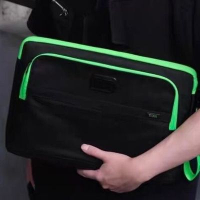 【พร้อมส่ง】2023Tumiϟ798702 กระเป๋าใส่คอมพิวเตอร์ ขนาด 38×26.5×2.5 ซม. สไตล์นักธุรกิจ สําหรับผู้ชาย