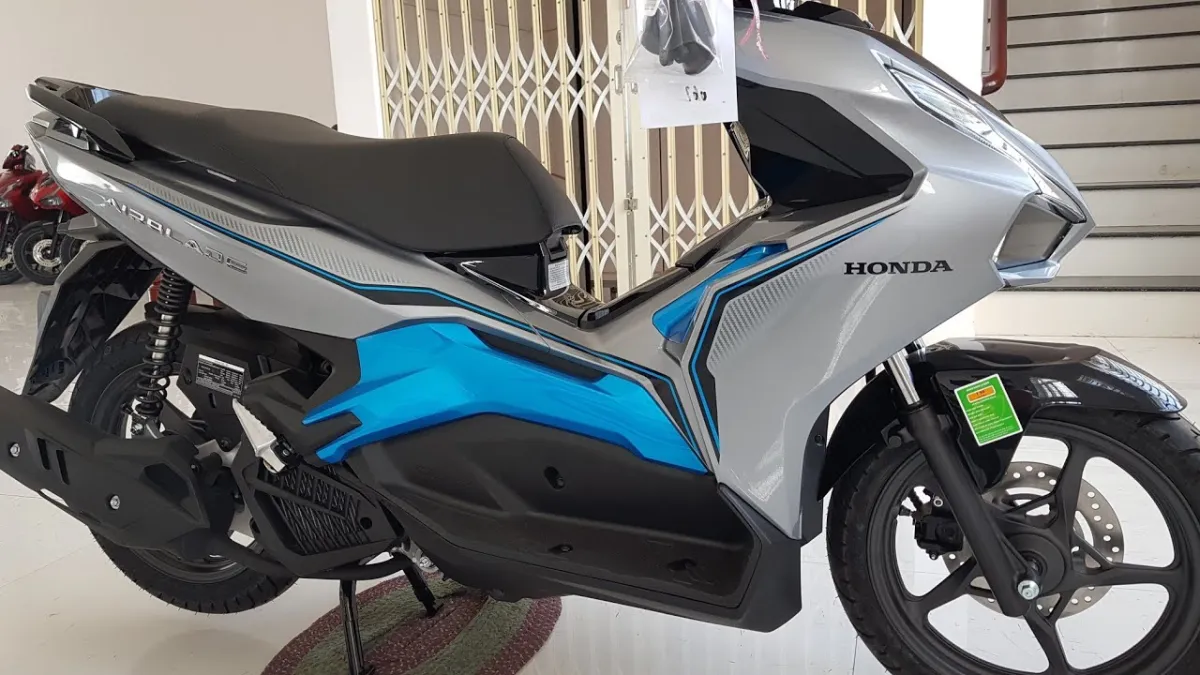 Honda Air Blade Honda Air Blade bổ sung thêm màu mới tăng giá bán