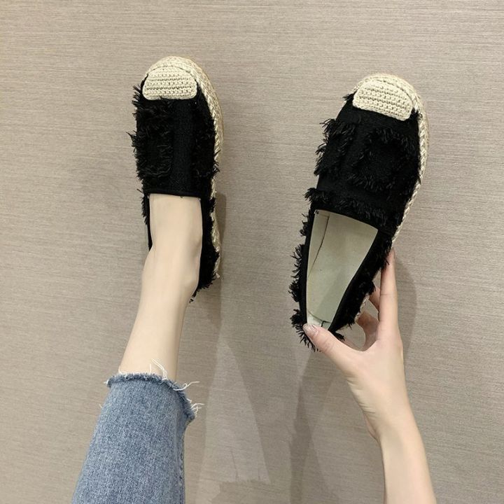 รองเท้าชั้นเดียวส้นแบนสไตล์ชาแนลสำหรับผู้หญิง-2023-รองเท้าชาวประมงทอพู่แบบใหม่สำหรับฤดูใบไม้ผลิรองเท้าทรงถั่วแบบลำลองสำหรับผู้หญิง