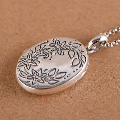 Real S925 Sterling Silver 925 Vintage Classical Oval Plant Carved Fashion Photo Clip Necklace Pendant Men Women Fine Jewelry