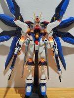 [ประกอบแล้ว] BANDAI 1/60 Strike Freedom Gundam (Lightning Edition)