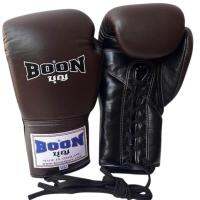 นวมแข่งขัน บุญมวยไทย ทำจากหนังแท้ นวมเชือก น้ำตาล-ดำ BOON Boxing Gloves  8,10,12,14,16 oz Lace up Gloves  Brown-Black  Competition MuayThai MMA K1