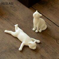 Creative Handmade White Porcelain Tea Pet Ornaments Accessories Crafts Cat Statue Animal Tea Figurine Boutique Tea Decoration