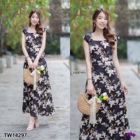 Maxi Dress เดรสยาว คอเหลี่ยม