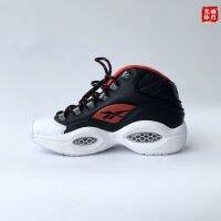 2022 New Original รองเท้ารักเกาหลี℡☎☜Light Rain Sports-Reebok Reebok Question MID Iverson Harden รองเท้าบาสเก็ตบอลร่วม FZ1365