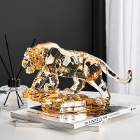 Nordic Home Decoration Transparent Acrylic Animal Statue Living Room TV Cabinet Creative Animal Sculpture Modern Craft Gift