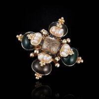 Muylinda Vintage Baroque Irregular Pearls Brooches and Geometric Clothespins And Women Scarf Suit Clip Pins Clothing Accessories