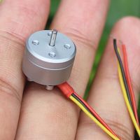 มอเตอร์ไฟฟ้ากระแสตรง3.7V-11.1V 7.4V 4300KV มินิ1104 3เฟสแบบไม่มีแปรงขนาดเล็กมอเตอร์แม่เหล็กที่แข็งแกร่ง NdFeB ใบพัดด้านนอกแบบไมโคร BLDC สำหรับคอปเตอร์สี่ใบพัดปีกคงที่