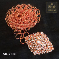 เข็มขัดชุดไทย 2 ห่วง รุ่น SK-2338 ตัวเรือนสีพิ้งค์โกลด์ พลอยขาว