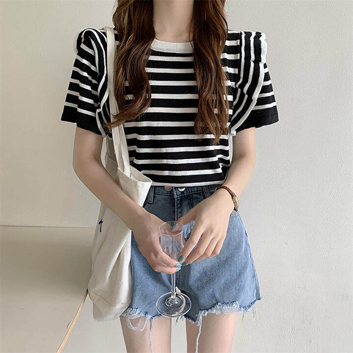 shenghao-เสื้อยืดคอกลมแขนสั้นมีระบายสำหรับผู้หญิงเสื้อยืดถักลายทางแฟชั่นฤดูร้อน