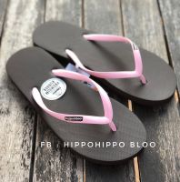 สายเล็ก สีน้ำตาล หูชมพูอ่อน Brown Pink Slim Hippo Bloo shoe รองเท้าแตะฮิปโบบลู  No.36