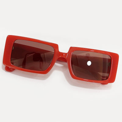สี่เหลี่ยมผืนผ้าขนาดเล็กแว่นกันแดดผู้หญิงวินเทจเสื้อผ้าแบรนด์แฟชั่นอาทิตย์แว่นตาสำหรับผู้หญิงแว่นตา UV400
