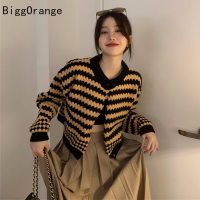 2022 Short Sweater Jacket Women Autumn and Winter New Style Complex Design Outerwear Chic Contrast Color Knit Cardigan Top