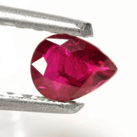 0.40 ct พลอยแดง (Ruby Heated) เผาเก่า หยดน้ำ แดงอมชมพู