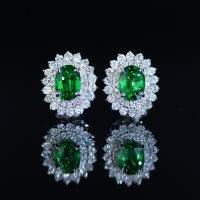 Tsavorite Diamond Earrings ต่างหูเพชรซาโวไรท์ โกเมนแก้สีเขียวสด เนื้อสะอาดมาก ประดับเพชรแท้น้ำ 95-96 ตัวเรือนเป็นทองขาว18k