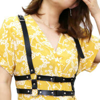 หนัง PU เทียมเข็มขัดพังก์ชาวเยอรมันปรับหน้าอก Suspenders หัวเข็มขัดเข็มขัดด้านบน