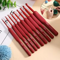 ♟☢ 1pc 2mm-6mm Crochet Hooks Knitting Needle Silicone Handle Aluminum Crochet Sweater Hook Knitting Sewing Tool Weaving Accessories