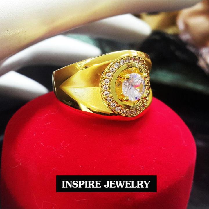 inspire-jewelry-แหวนประดับด้วยเพชรcz-เม็ดใหญ่หนึ่งเม็ดกลางฝังจิวเวลลี่แบบหนามเตย-และล้อมเพชรรอบอีกชั้น-งานสวย-แบบร้านเพชร-แบบร้านทอง-ตัวเรือนหุ้มทองแท้-24k-พร้อมกล่องกำมะหยี่