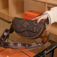 High-Grade Womens Shoulder Bag 2022 Winter New Printed Womens Bag Retro Shoulder Bag Versatile Texture Saddle Bag