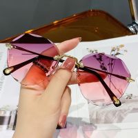 【hot】 Classic Rimless Round Sunglasses Gradient Oversized Glasses Female Outdoor Big Frame GogglesUV400 ！