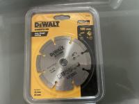 ใบตัดเพชร DEWALT ตัดปูน 4 นิ้ว DW4781