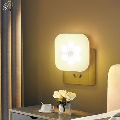 LED Night Lights Plug-In Wireless Night Lamp with Motion Sensor Small Night lights Lamp for Room Corridor Closet Home Decor