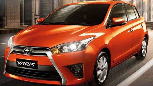 ครอบฝาถังน้ำมัน-ชุปโครเมี่ยม-โลโก้แดง-โตโยต้า-ยาริส-toyota-yaris2013-yaris2014-yaris2015-yaris2016-ใส่ร่วมกันได้-s