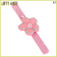 Lofty สร้อยข้อมือผู้หญิงน่ารักสีขาวน่ารักสายรัดข้อมือแบบติดแหวนดอกไม้สายรัดข้อมือตุ๊กตาดอกไม้สายรัดข้อมือสำหรับของเล่นของขวัญวันเกิดเด็ก