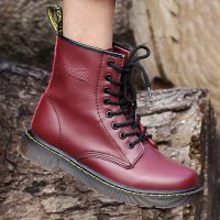 Spot parcel postdr.martens [express delivery] [big discount] Dr. 6 colors genuine leather Martin boots men and women high heels cow leather fashion couples