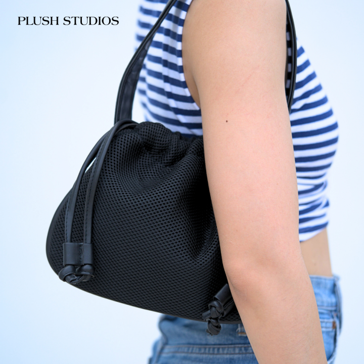 กระเป๋าสะพายข้าง-plush-studios-รุ่น-new-wonton-bag