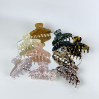 กิ๊บหนีบผม รหัสAC28 ทรง banana กิ๊บติดผม อะซิเตท ลาย Minimal hair claw hair accessories